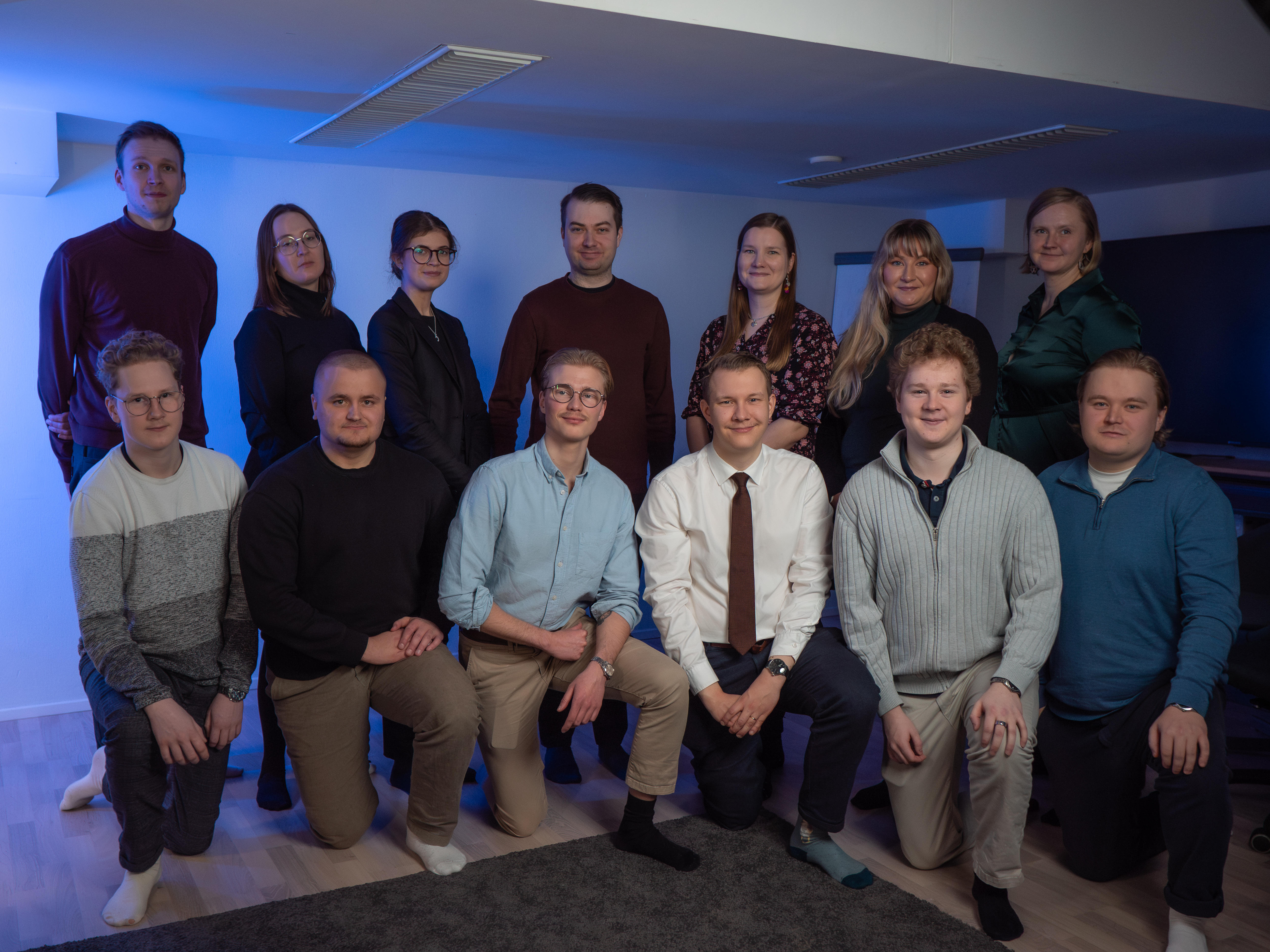 Septimuksen tiimi toimistolla